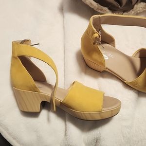 Dr Scholls original collection yellow heeled sandals